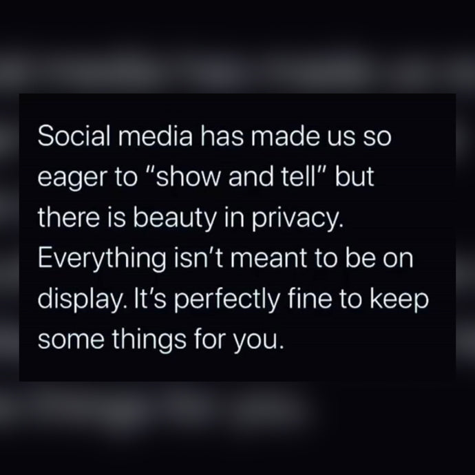 Social Media Flexing ⚡️