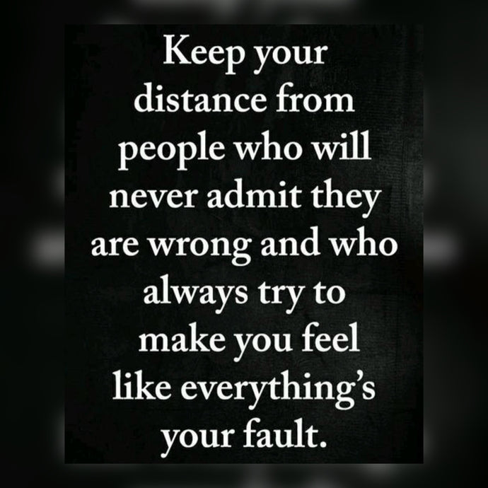 Keep Your Distance ⚡️